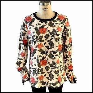 SG Weekend Sweatshirt w/ Sleeve Shirring & 2x2 Rib Neck Trim. Only Used for Fit.